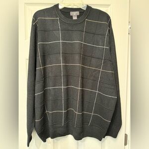Dockers Black and Gray Grid Pattern Crewneck Sweater